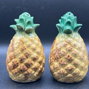 Vintage Pineapple Salt and Pepper‎ Shakers Made in Japan Ceramic 4 " Tall